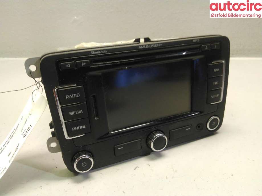 Bilstereo navigasjon til Škoda Superb 2008-2015 (Type II) (SKODA|3T0 035 192 G|)