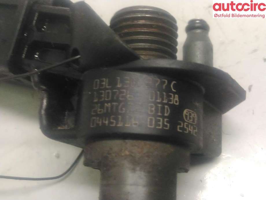 Dyse innsprøyting diesel til VW Transporter / Caravelle 2009-2015 (Fase 2) (T5) (T5) (VOLKSWAGEN|03L 130 277 C|)