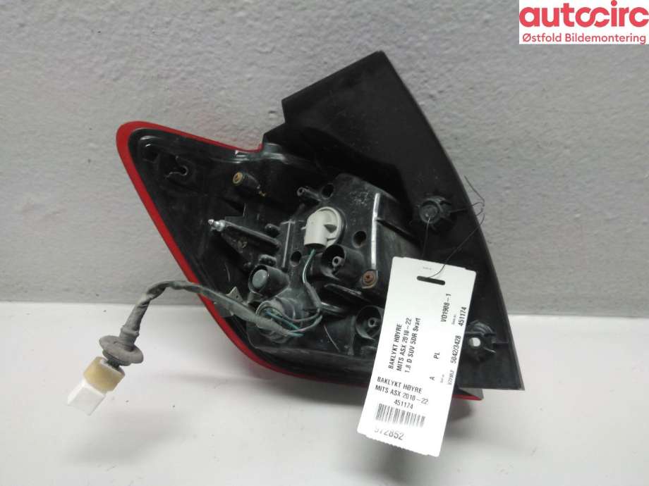Baklykt høyre til Mitsubishi ASX 2010-2019  (MITSUBISHI|8330A690|)