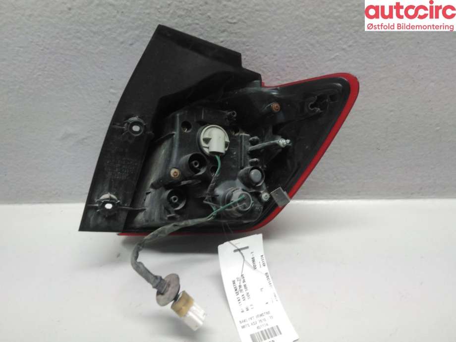 Baklykt venstre til Mitsubishi ASX 2010-2019  (MITSUBISHI|8330A689|)
