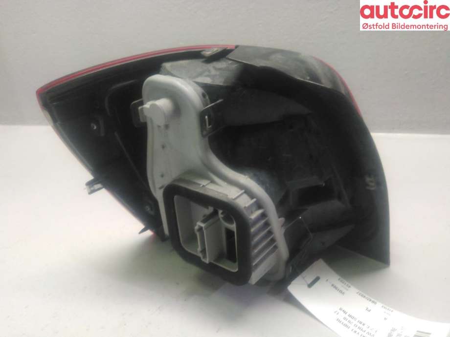 Baklykt høyre til VW Polo 2009-2014 (Type V, Fase 1)  (VOLKSWAGEN|6R0 945 096 AH|)