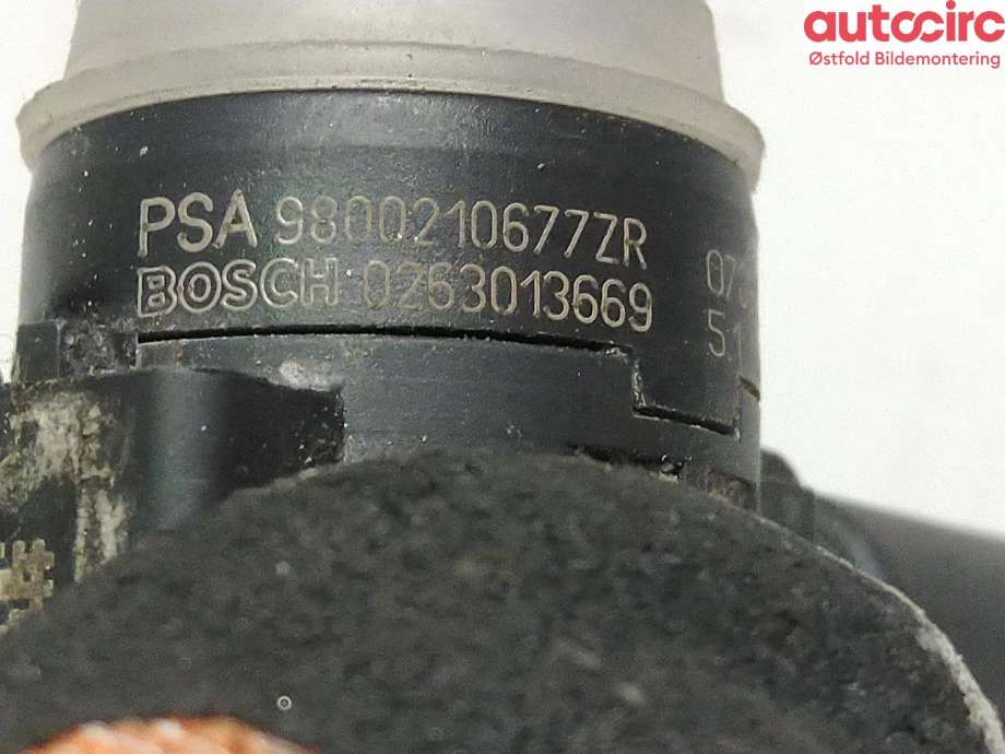 Parkeringssensor foran til Peugeot Expert 2016-->> (Type III)  (PEUGEOT||9800210677ZR)