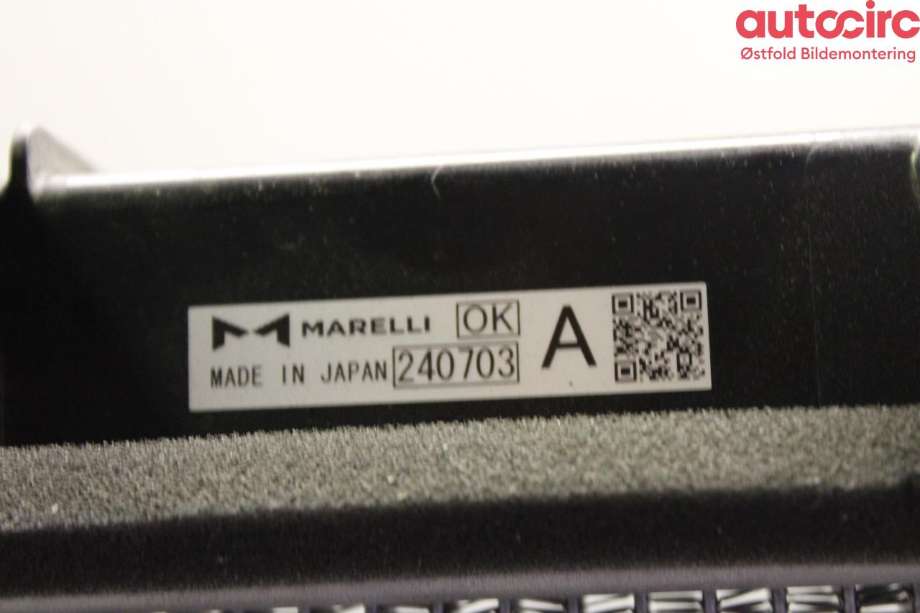 Radiator (automat gir) til Nissan Ariya 2022-->>  (NISSAN|21410-5MP0B|21410-7TC0A|)