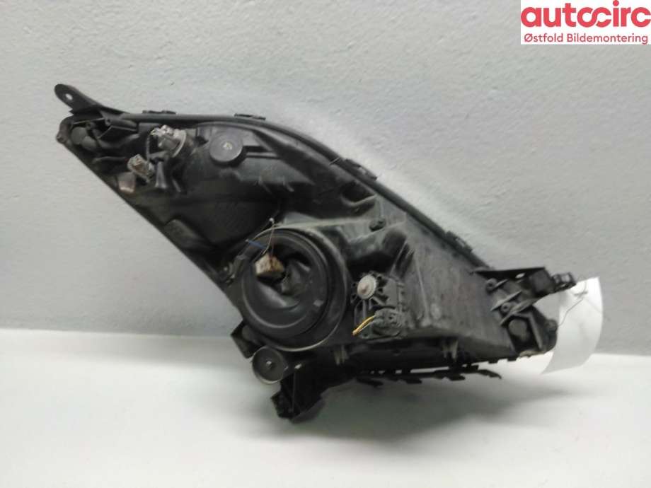 Frontlykt venstre halogen til Toyota Prius 2004-2009 (Type II) (COMBI) (COMBI) (TOYOTA|8117047181|)