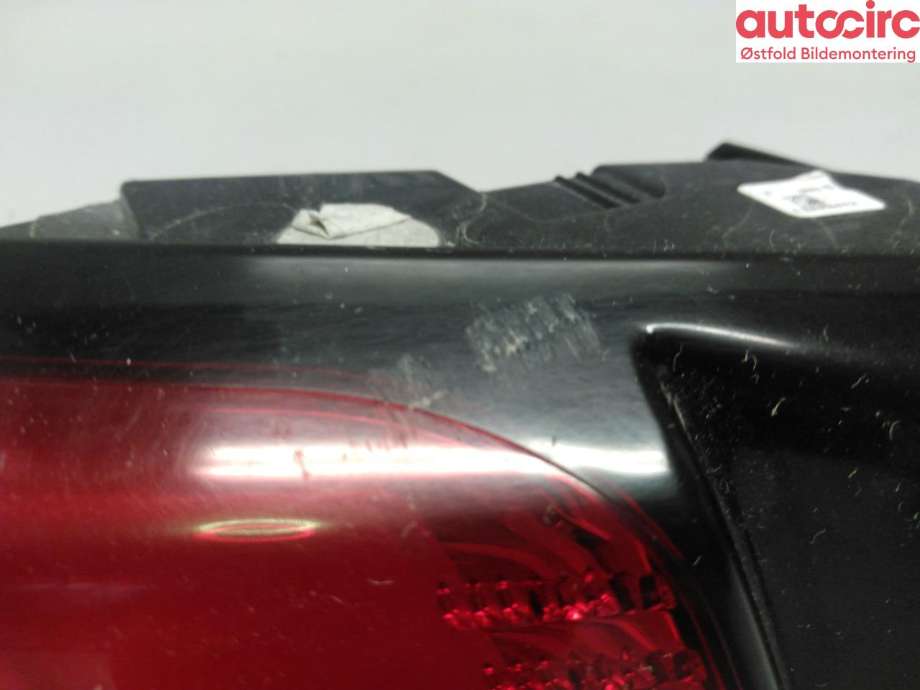 Baklykt venstre indre til Peugeot 3008 2016-->> (Type II)  (PEUGEOT|98 104 778 80|)