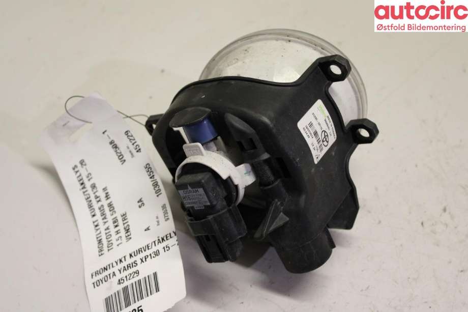 Tåkelykt venstre foran til Toyota Yaris 2012-2014 (Type III, Fase 1)  (4528|8122002110|)