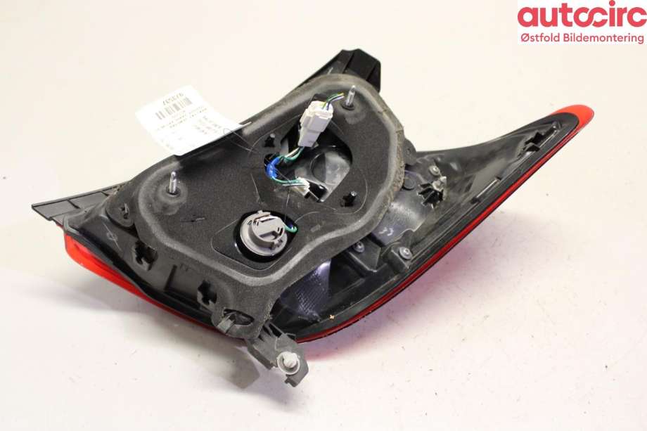 Baklykt venstre til Toyota Yaris 2012-2014 (Type III, Fase 1) (4528|815680D600|)