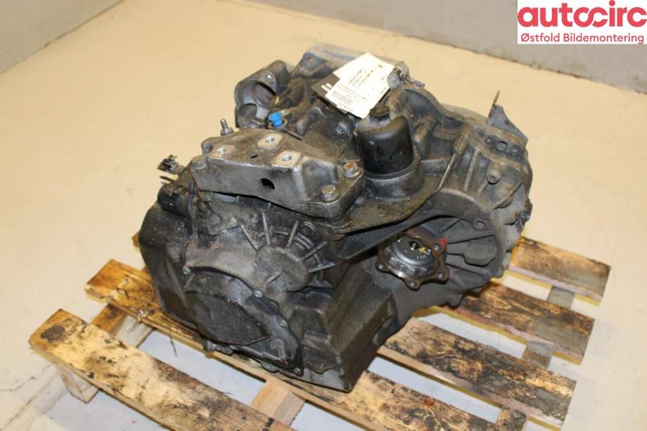 Girkasse automat til VW Passat 2011-2015 (B7) (B7) (VOLKSWAGEN|02E 300 014 F|)