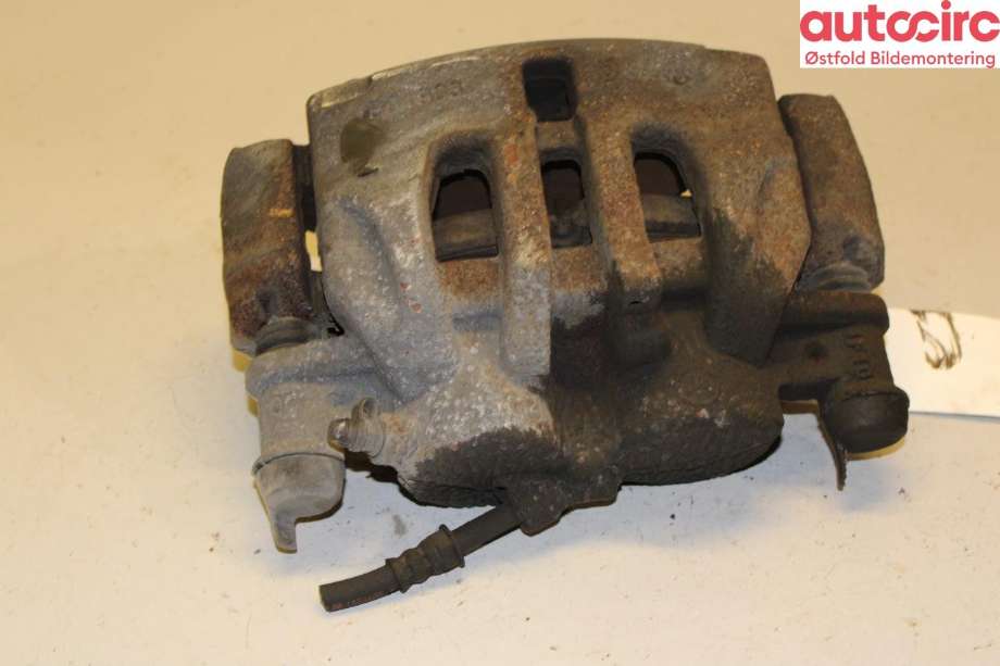 Bremsecaliper venstre foran til Mercedes Vito 2014-->> (W447) (W447) (MERCEDES|A 447 421 55 00|)