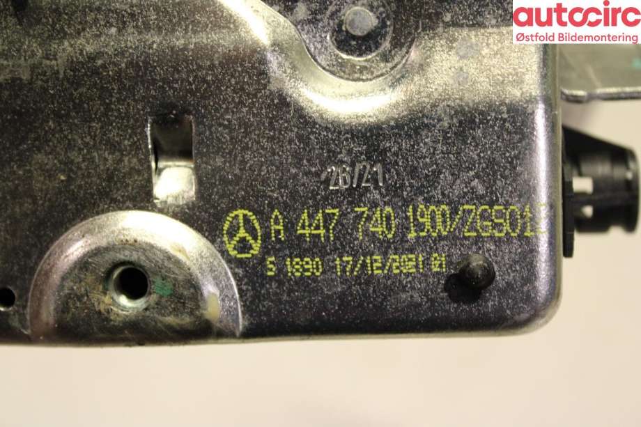 Baklukelås til Mercedes Vito 2014-->> (W447) (W447) (MERCEDES|A 447 740 19 00|)