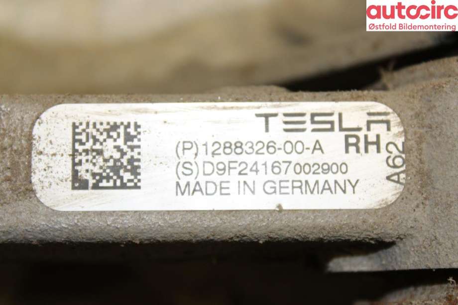 Bærebru høyre foran øvre til Tesla Model Y 2021-2024 (Type I) (TESLA|1288326-00-A|)