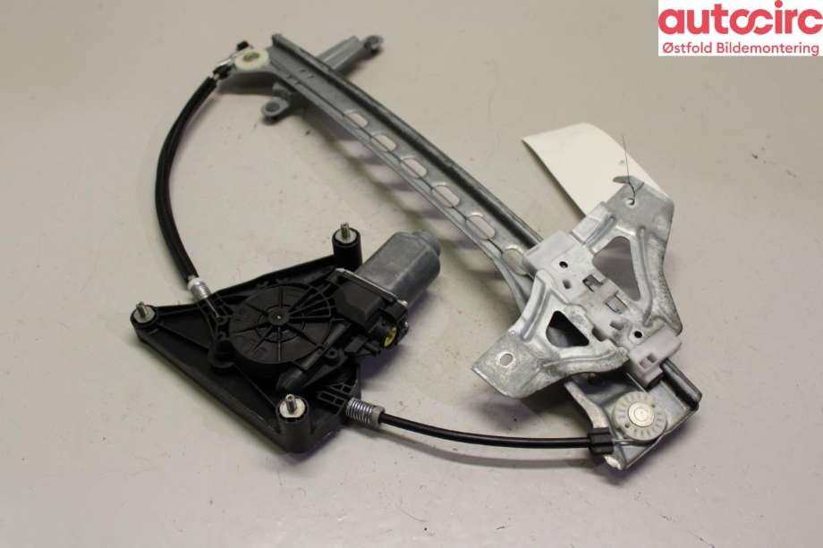 Ruteheis venstre til Toyota Aygo 2005-2014 (Type I)  (TOYOTA|698200H031|)
