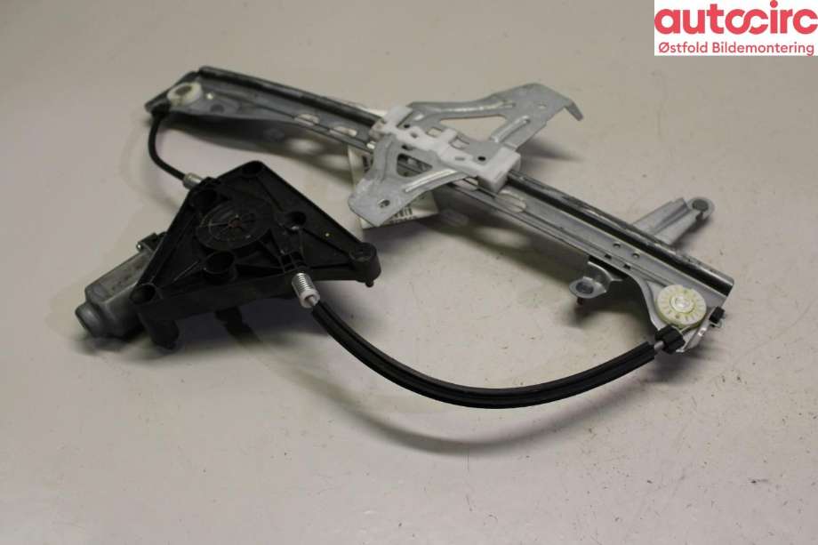Ruteheis høyre til Toyota Aygo 2005-2014 (Type I) (TOYOTA|698100H031|)