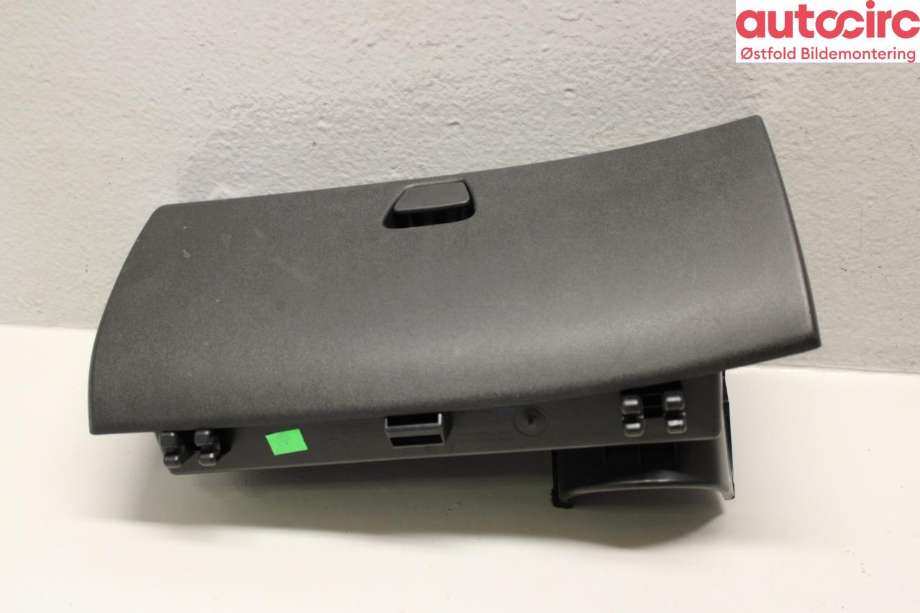 Hanskerom til Toyota Aygo, 2005-2014 (Type I) (TOYOTA|555500H010B0)