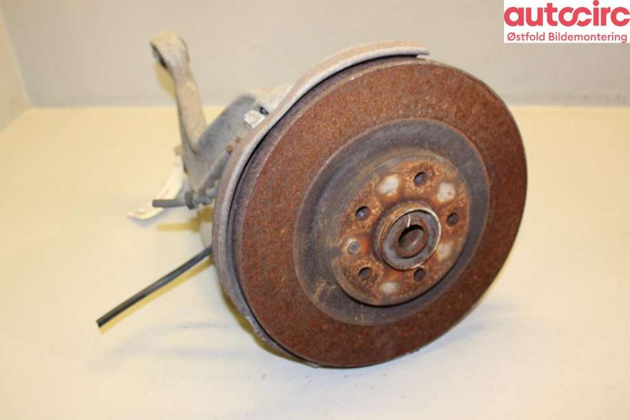 Hjulspindel høyre bak til Audi A6, Allroad 2012-2014 (Type III, Fase 1) (C7) (C7) (AUDI|)