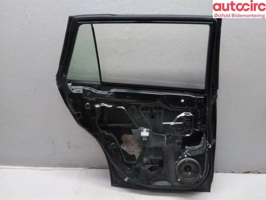 Dør venstre bak til Subaru Outback 2009-2014 (Type IV)  (SUBARU|60409AJ1139P|)