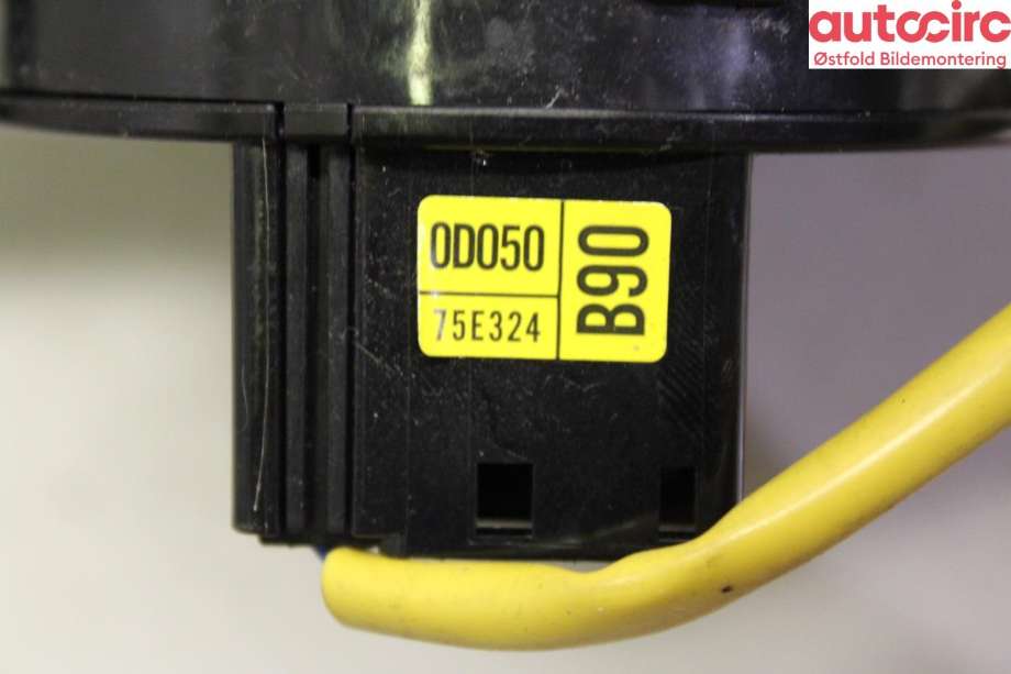 Bryter combi til Toyota Yaris 2012-2014 (Type III, Fase 1)  (|892450D030)