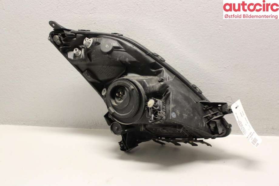 Frontlykt venstre halogen til Toyota Prius 2004-2009 (Type II) (COMBI) (COMBI) (TOYOTA|8117047181|)
