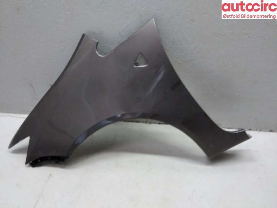Skjerm venstre foran til Mitsubishi Colt 2009-2013 (Type VII, Fase 2) (MITSUBISHI|5220D221|)