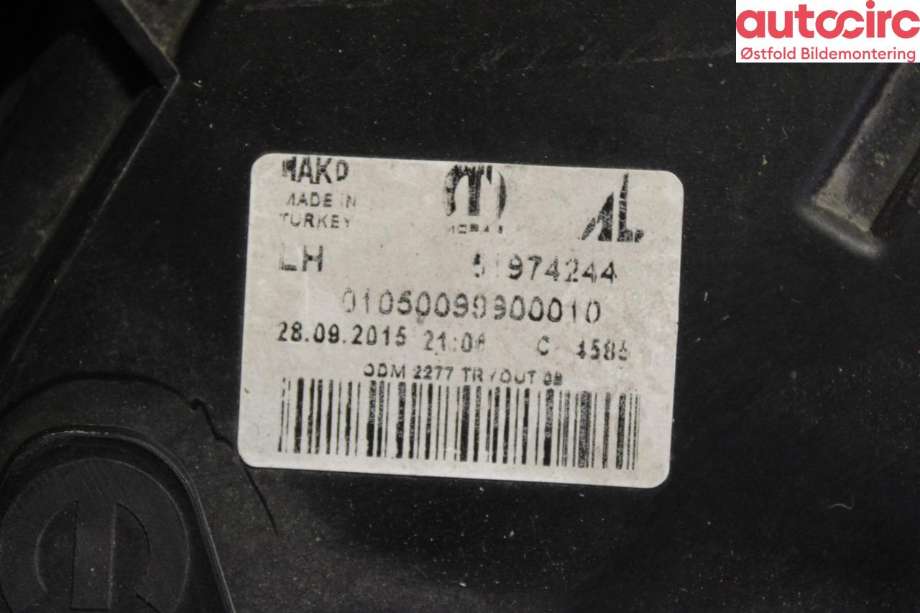 Frontlykt venstre halogen til Fiat Doblo 2010-->> (Type II)  (FIAT|51974244|)