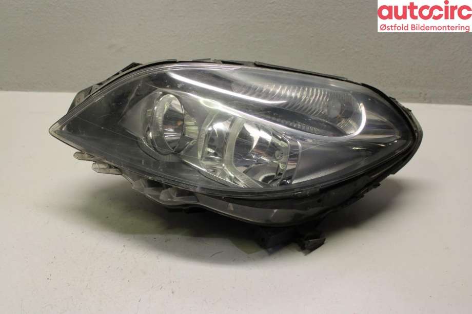 Frontlykt venstre halogen til Mercedes B-Klasse, 2011-2018 (W246) (W246) (MERCEDES|A 246 820 01 61)