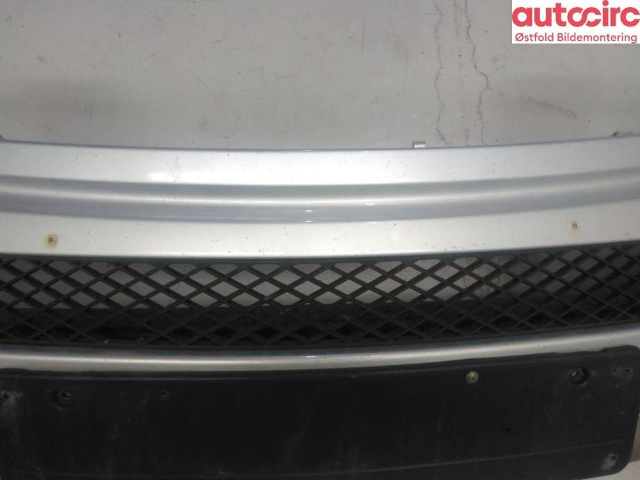 Støtfanger foran til Mercedes ML 2005-2011 (W164) (W164) (MERCEDES|A 164 880 45 04|)
