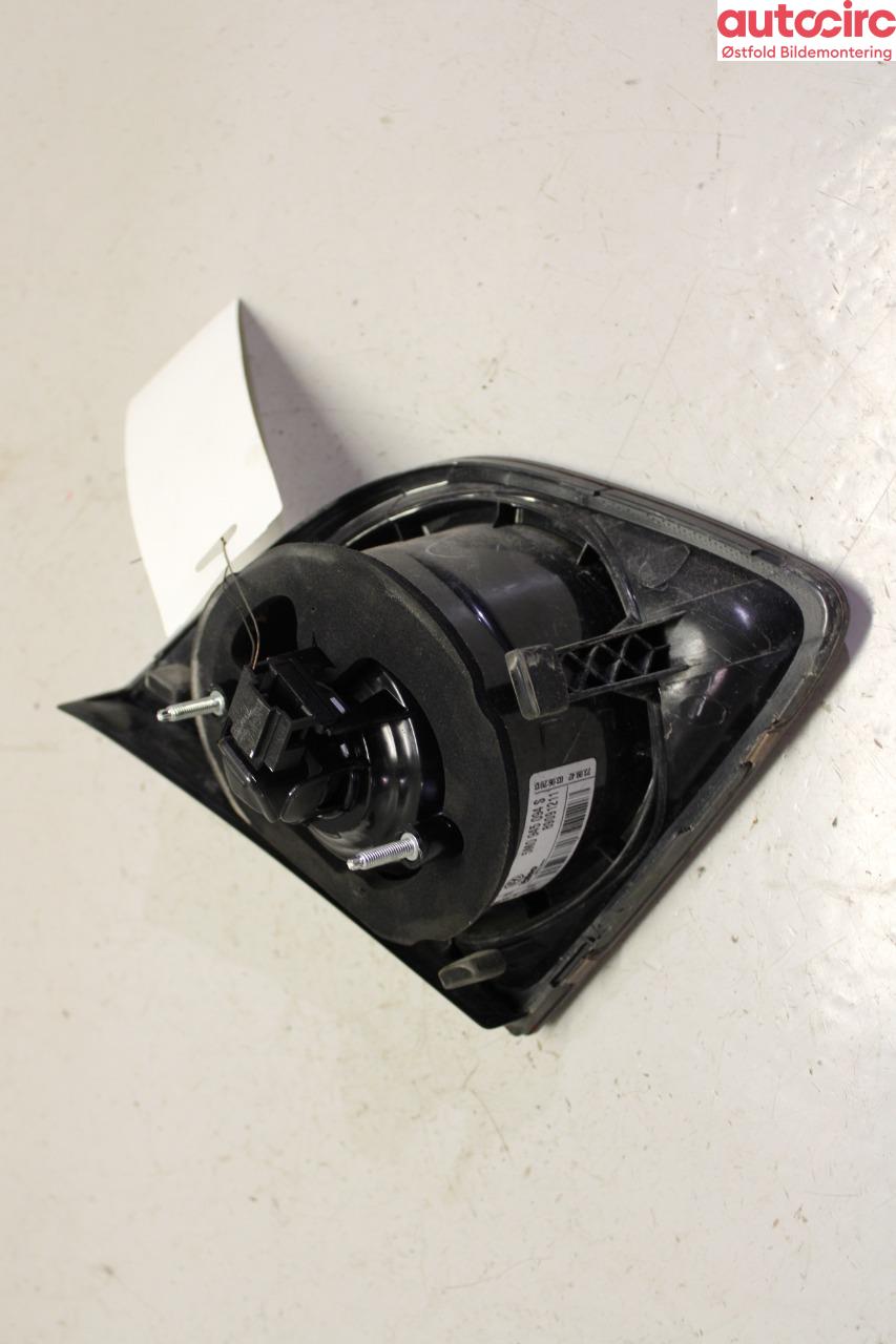 Baklykt høyre indre til VW Golf, Plus/Cross 2009-2013 (Fase 2)  (VOLKSWAGEN|5M0 945 094 S|)
