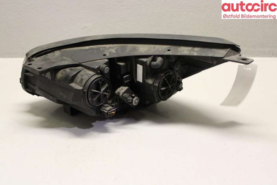 Frontlykt høyre halogen til Kia Soul 2014-2019 (Type II)  (KIA|92102E40101D|)