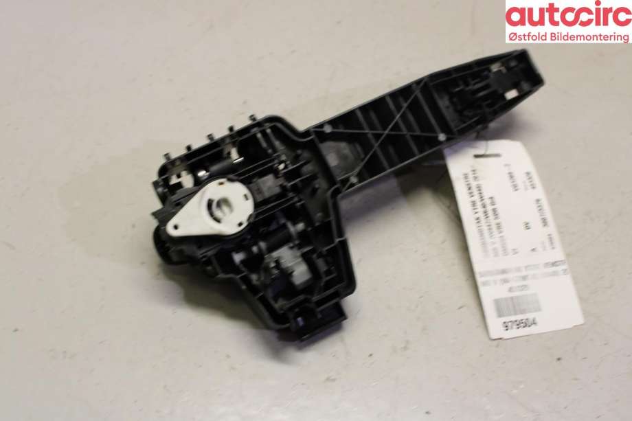 Dørhåndtak utv venstre foran til Mercedes Vito 2014-->> (W447) (W447) (MERCEDES|A 447 760 00 59|A 447 760 00 34|)