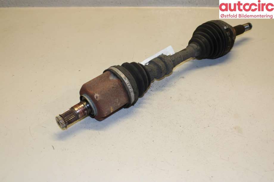 Drivaksel venstre foran til Nissan Qashqai 2007-2010 (Type I, Fase 1)  (NISSAN|39101JD74A|)