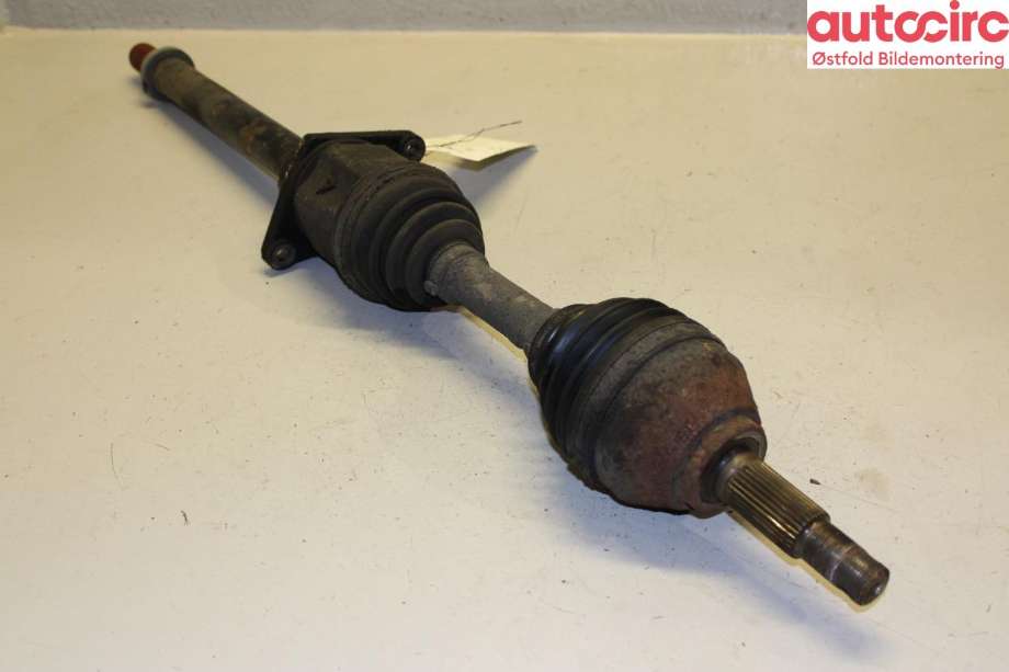 Drivaksel høyre foran til Nissan Qashqai, 2007-2010 (Type I, Fase 1) (NISSAN|39100JD74A)