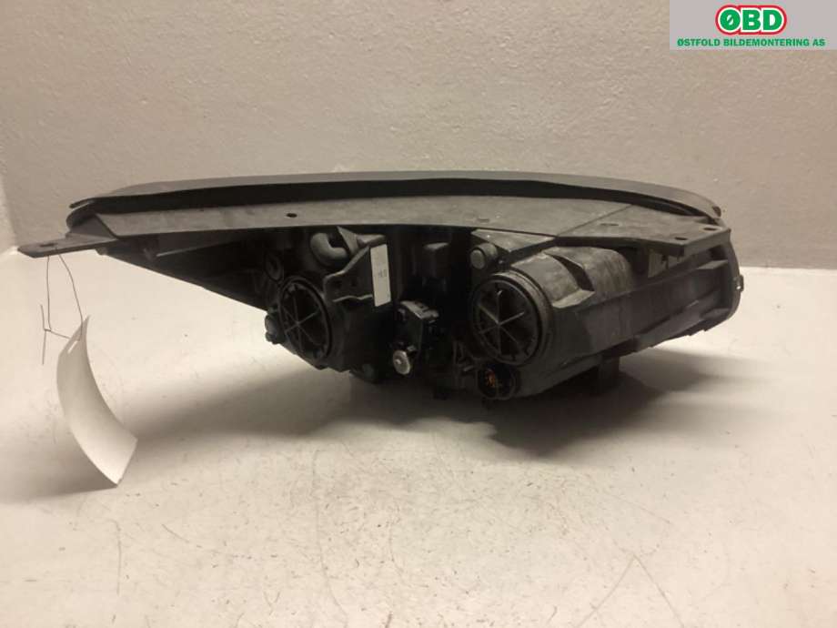 Frontlykt venstre halogen til Kia Soul 2014-2019 (Type II)  (KIA|92101E40101D|)