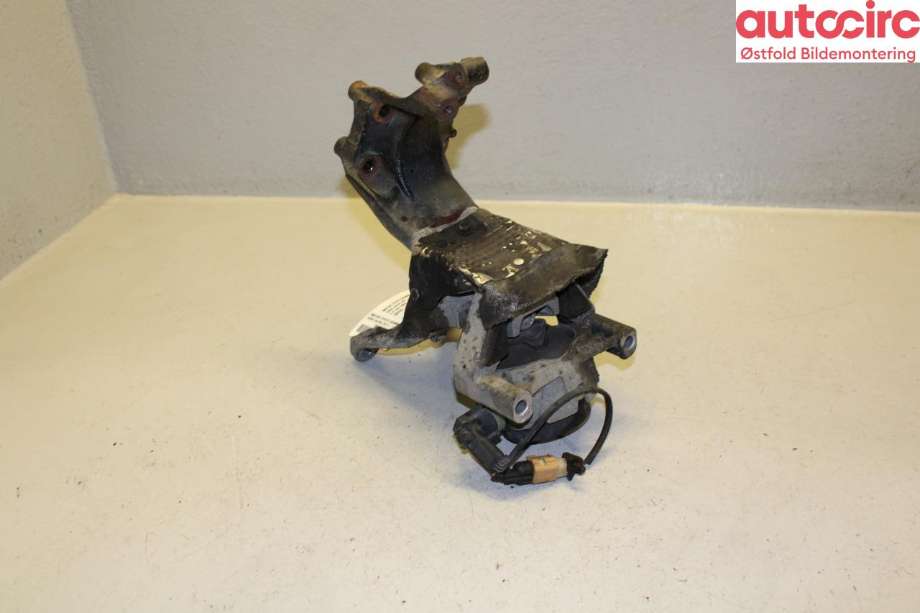 Motorfeste til Audi A6 2014-2018 (Type IV, Fase 2) (C7) (C7) (AUDI|4G0 199 381 NF|)