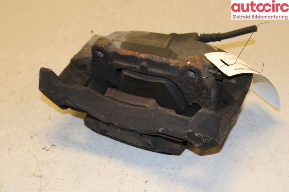 Bremsecaliper venstre foran til Volvo V70 2007-2013 (Type III, Fase 1) (VOLVO|36000151|)