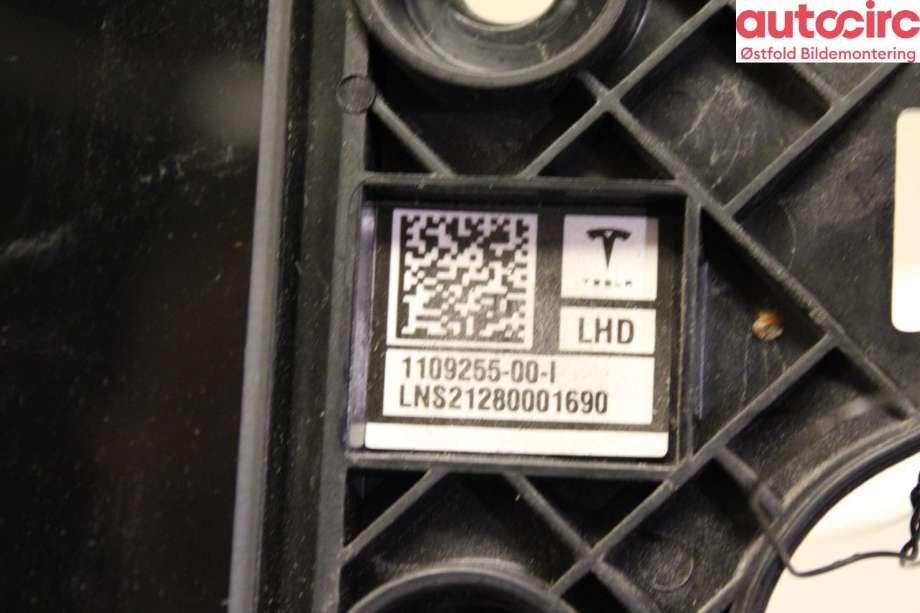 Kamera til Tesla Model 3 2018-2023 (Fase 1) (TESLA|1109255-00-I||1100441-00-E)