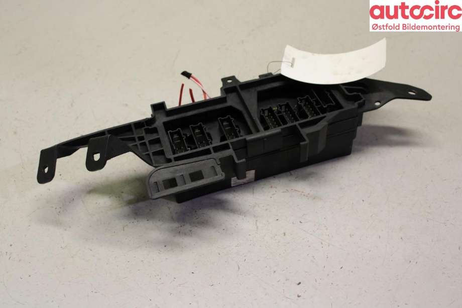 Sikringsboks til Mercedes GL 2006-2012 (X164) (X164) (MERCEDES|A 164 540 33 72|)