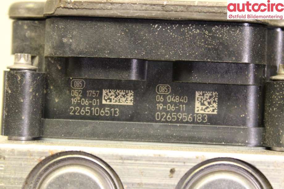 ABS sentral til Mercedes Vito 2014-->> (W447) (W447) (MERCEDES|A 447 900 76 13|)
