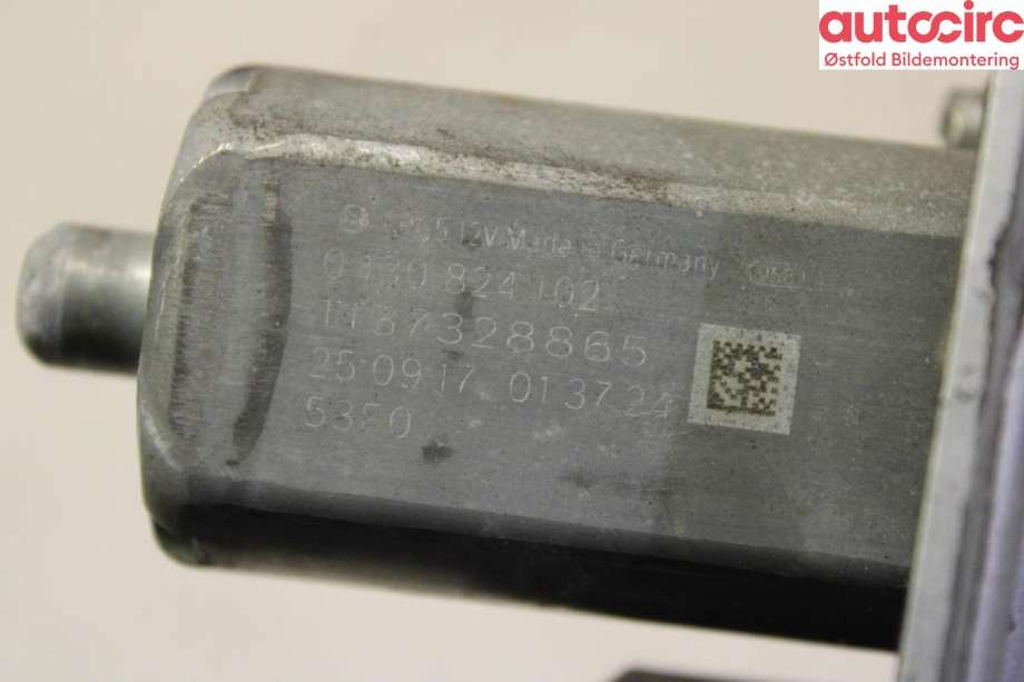 Ruteheis høyre til Citroën C3 2016-->> (Type III) (CITROEN|98 130 929 80|)