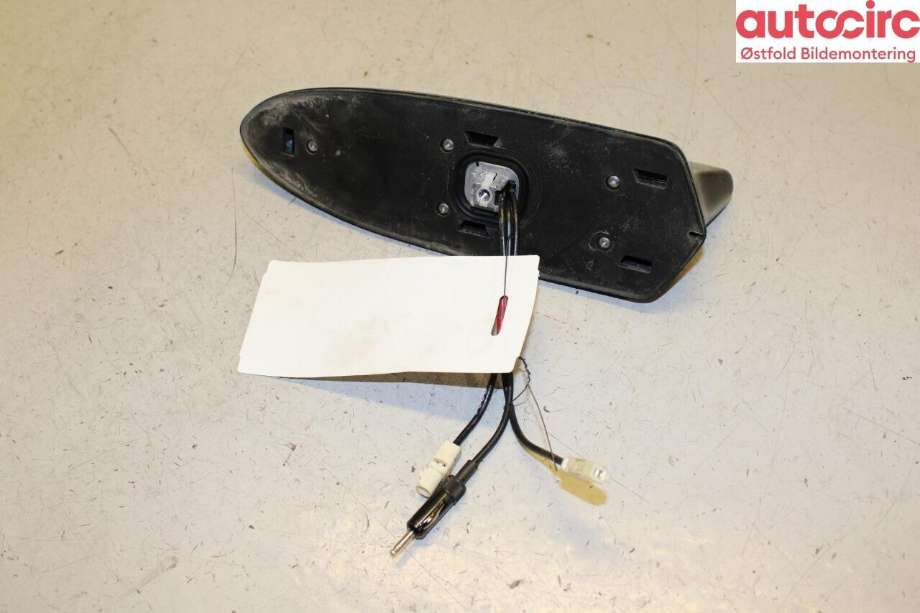 Antenne navigasjon til Mitsubishi Outlander 2015-->> (Type III, Fase 2) (MITSUBISHI|8723A422|)