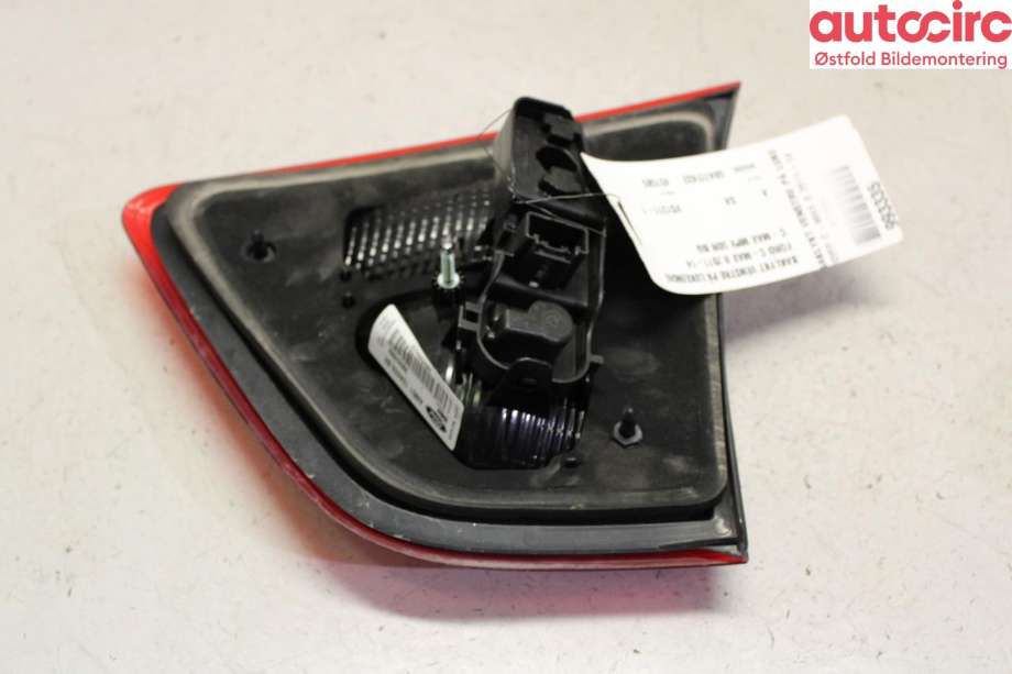 Baklykt venstre indre til Ford C-Max 2010-2015 (Type II, Fase 1)  (FORD|1767544|)