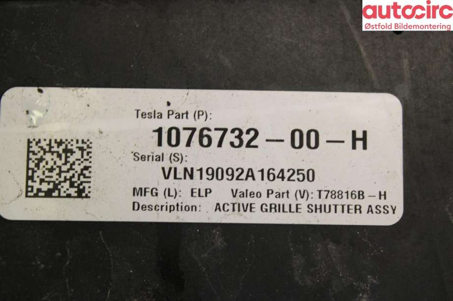 Diverse deler til Tesla Model 3 2018-2023 (Fase 1)  (TESLA|1076732-00-H|)