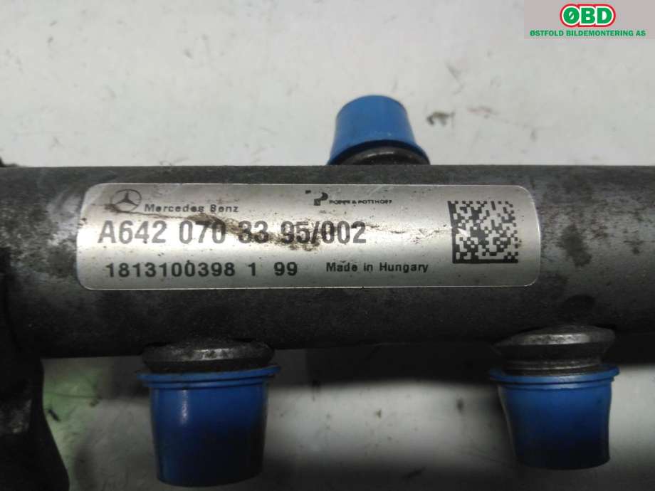 Dyseskinne (fuelrail) til Mercedes X-Klasse 2017-2020  (A 642 070 33 95|)