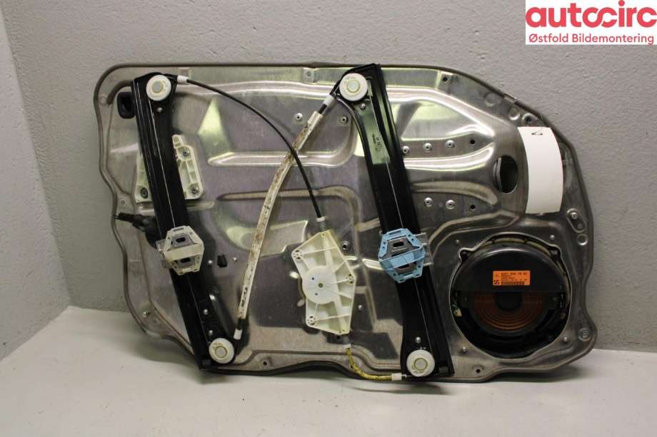 Ruteheis høyre til Mercedes S-Klasse 2005-2013 (W221) (W221) (MERCEDES|A 221 720 02 46|A 221 820 28 42|)