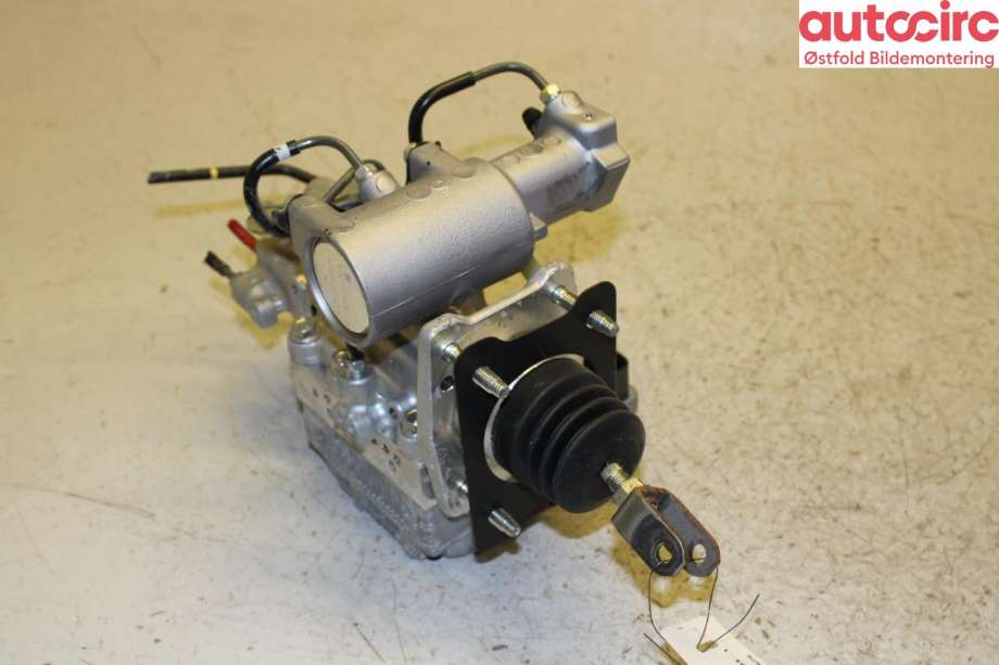 ABS sentral til Toyota Auris, 2013-2015 (Type II, Fase 1)  (TOYOTA|)