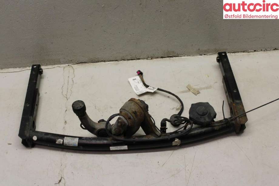 Hengerfeste til Audi A6, 2011-2014 (Type IV, Fase 1) (C7) (C7) (AUDI|4G0 800 491 Q)