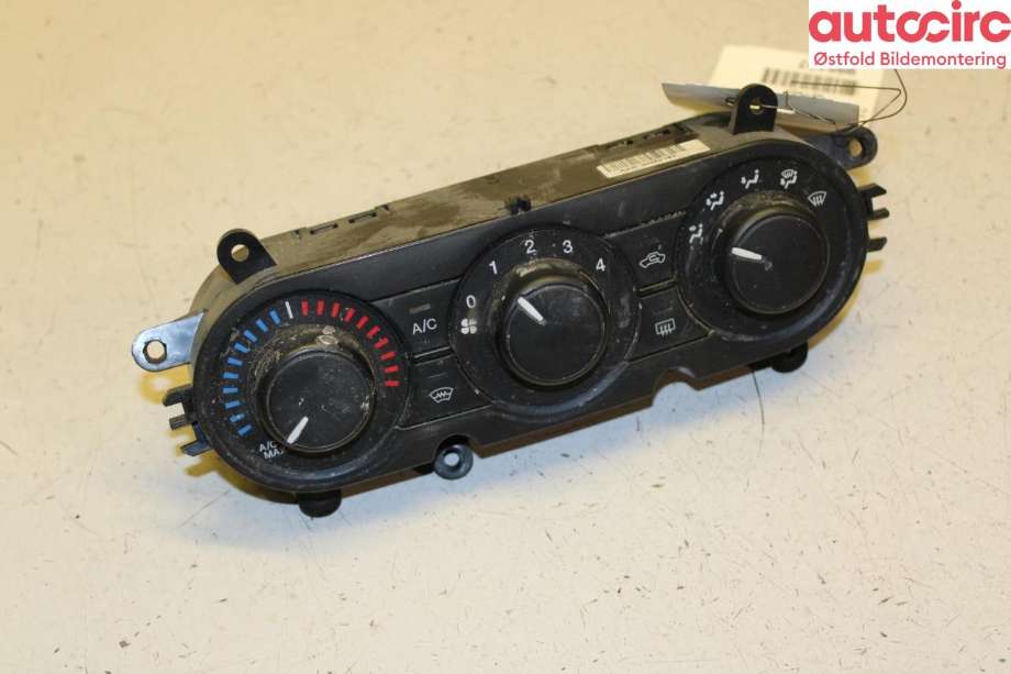 Varmeapparat betjening til Ford Ranger 2012-2015 (FORD|1830544|)
