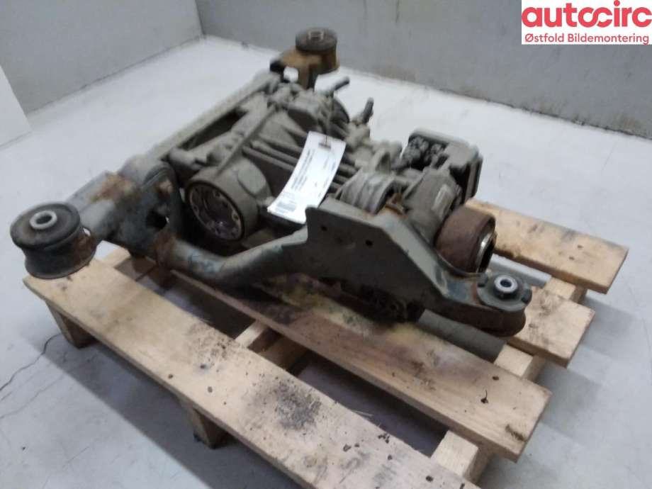 Kardang klokke bak til VW Transporter / Caravelle 2009-2015 (Fase 2) (T5) (T5) (VOLKSWAGEN|09N 525 010 C|)