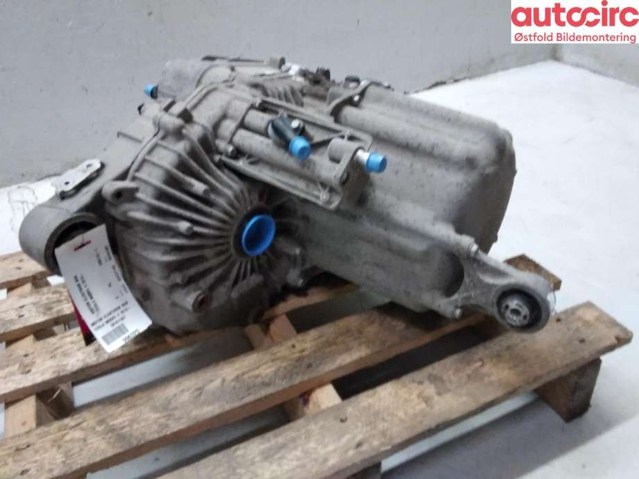 Motor elbil bak til Tesla Model X, 2016-->>  (TESLA|1037000-00-F)