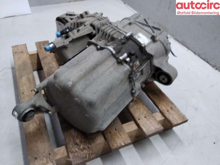 Motor elbil bak til Tesla Model X 2016-->>  (TESLA|1037000-00-F|)