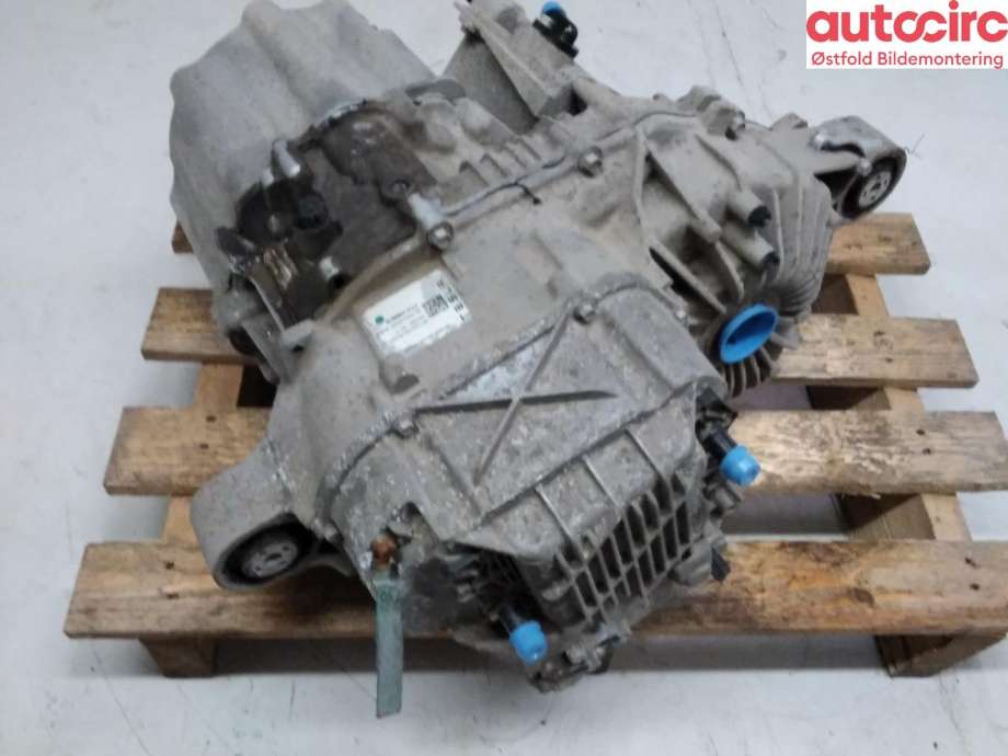 Motor elbil bak til Tesla Model X 2016-->>  (TESLA|1037000-00-F|)